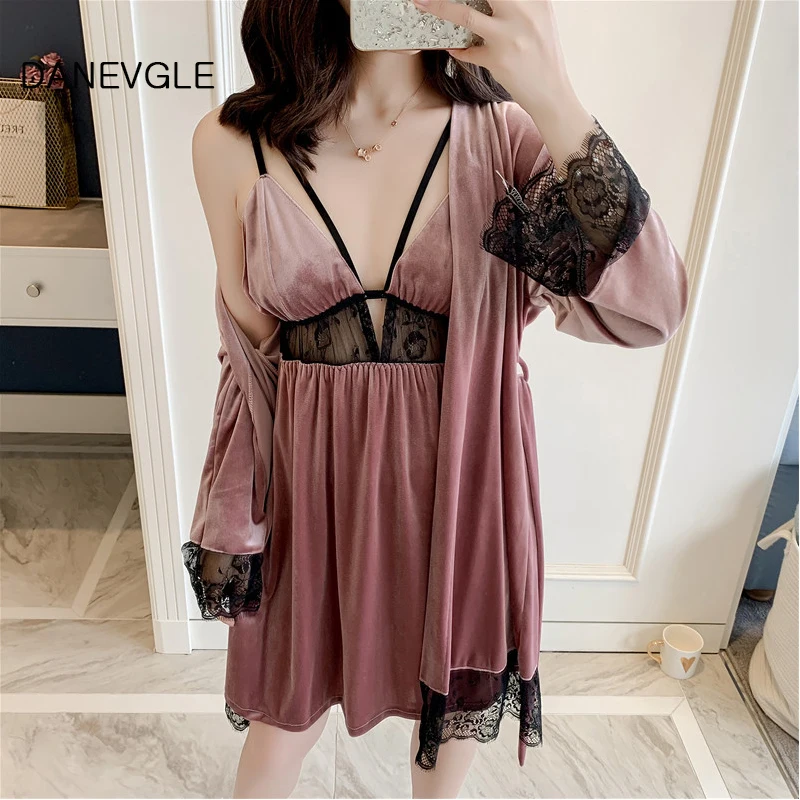 

Ladies autumn and winter sexy gold velvet openwork pattern gown two sets of deep V strap sexy nightdress robe suit