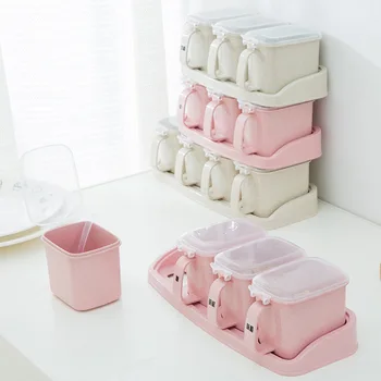 

4 Pieces Seasoning Box Plastic Seasoning Jar Set Kitchen Household Salt Pot Creative Seasoning Box Seasoning Tank Honey Pots