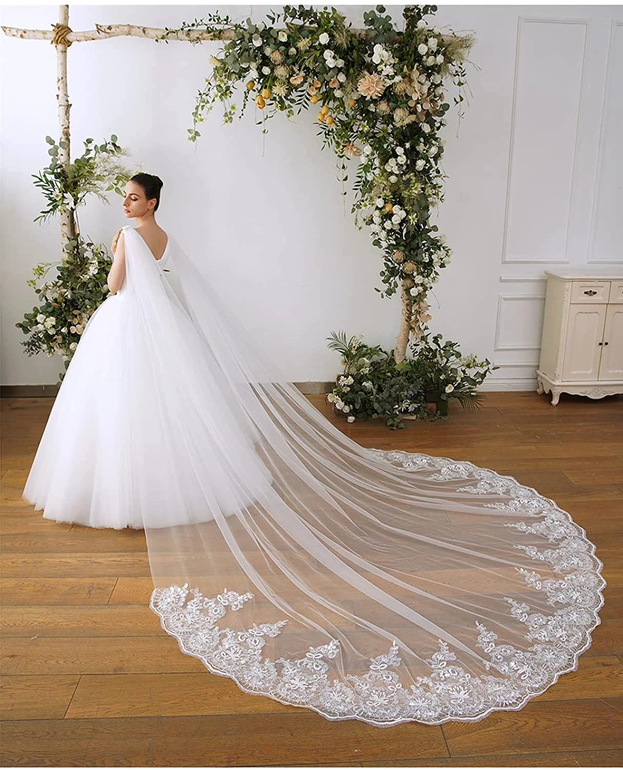 結婚式のケープ付きの長いチュールジャケット 透明な生地で作られた女性用の結婚式の衣服 新しいコレクション ウェディング ジャケット ケープ Aliexpress