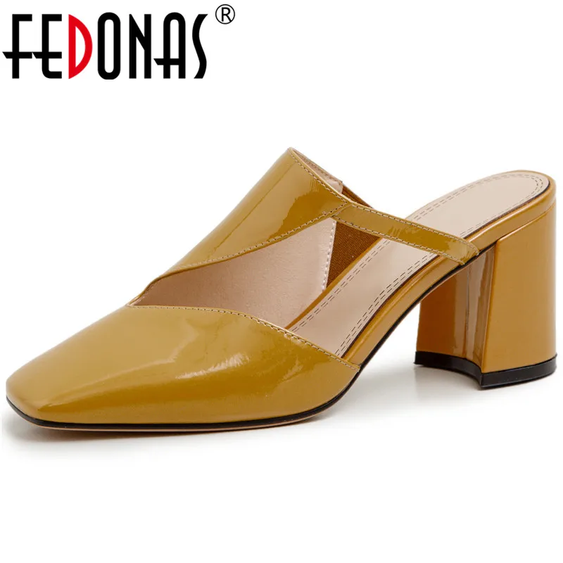 

FEDONAS Cow Patent Leather High Quality Women SQUARE Heeled New Sandals Party SQUARE TOE 2020 Spring Summer Brand Shoes Woman