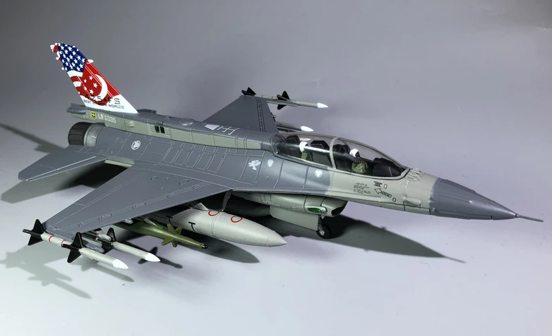 1: 72 1/72 масштаб Сингапур ВВС F-16D блок 52 истребитель литой металлический самолет Игрушечная модель самолета