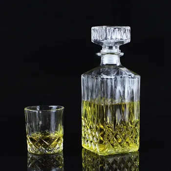 

Creative Transparent Luxury Lead Free Square Glass Wine Bottle Whiskey Decanter Alcohol Container Pourer Wine Carafe For Bar