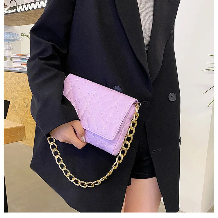 Branded Women's Shoulder Bags 2021 Metal Thick Chain Quilted Designer Purses And Handbag Women Clutch Bags Ladies Striped bag Branded Women's Shoulder Bags 2021 Metal Thick Chain Quilted Designer Purses And Handbag Women Clutch Bags Ladies Striped bag