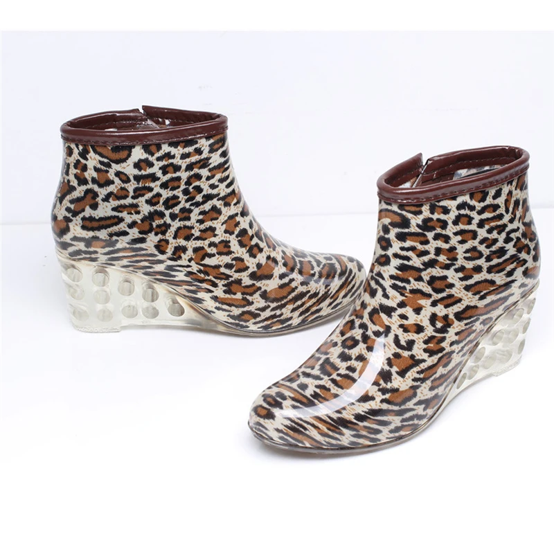 plus size rain boots