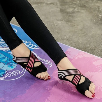 

Beginner Women's Half Toe Grip Non-slip Fitness Dance Pilates Socks Girls Fashion Indoor Yoga Elastic Training Floor Shoes