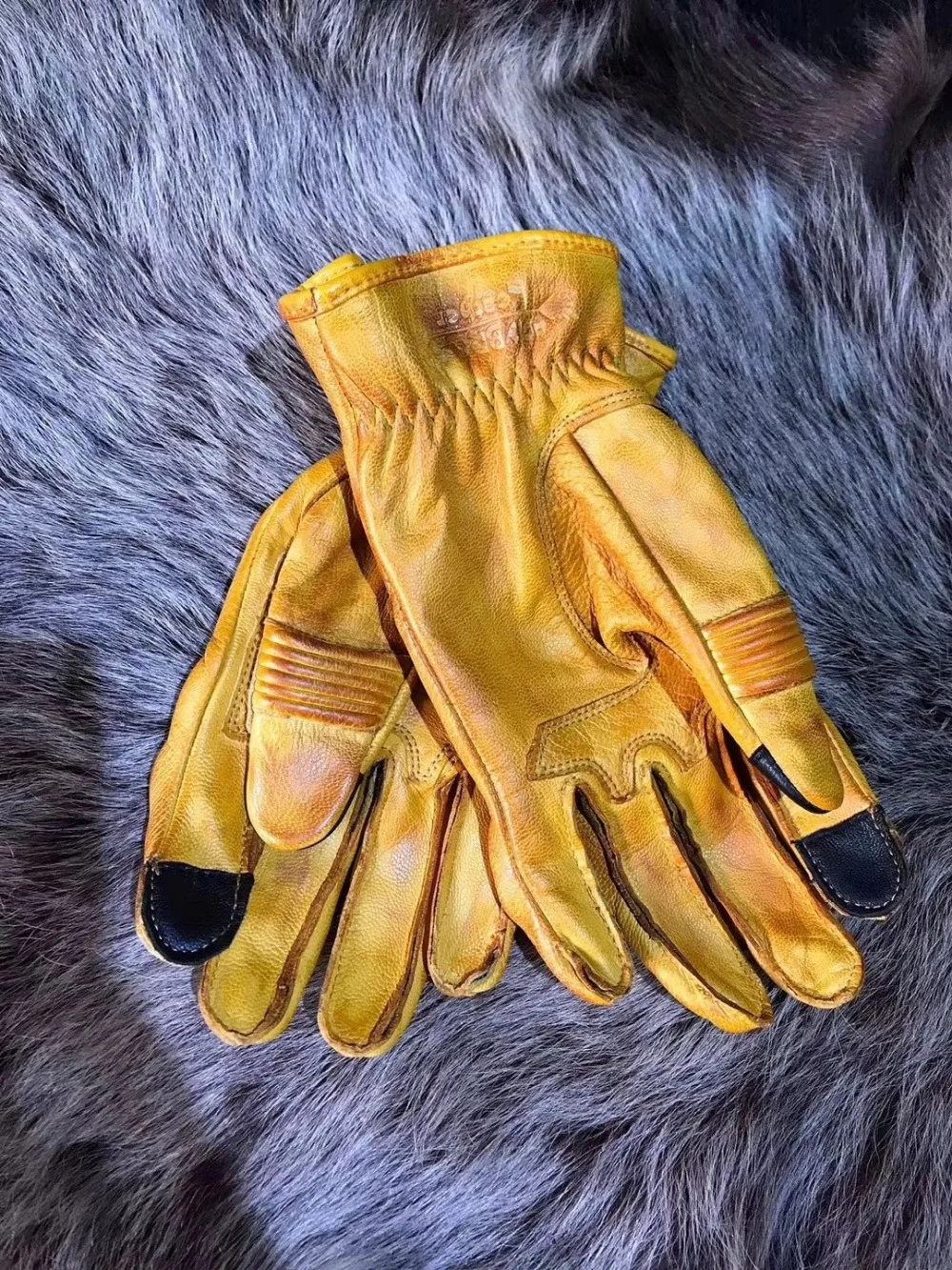 UBGLYBROS UBG53 distressed leather glove touchscreen 2
