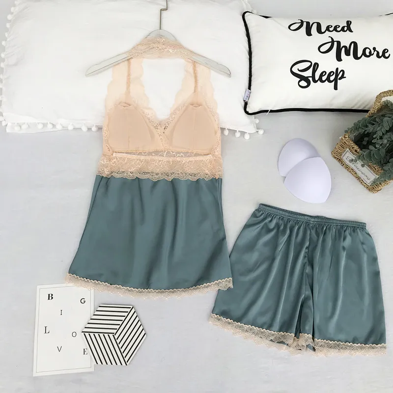 12818594284_383628695