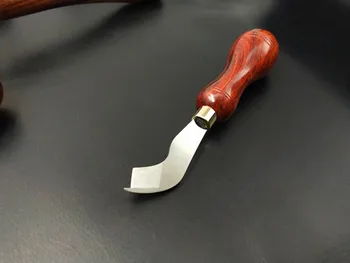 

Handmade shoe making tools-channeling the shoulder of the hold fast of the insole