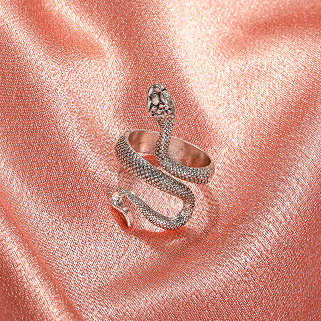 Snake Rings For Women Gold Color Black Heavy Metals Punk Rock Ring Vintage Animal Jewelry Wholesale Gifts