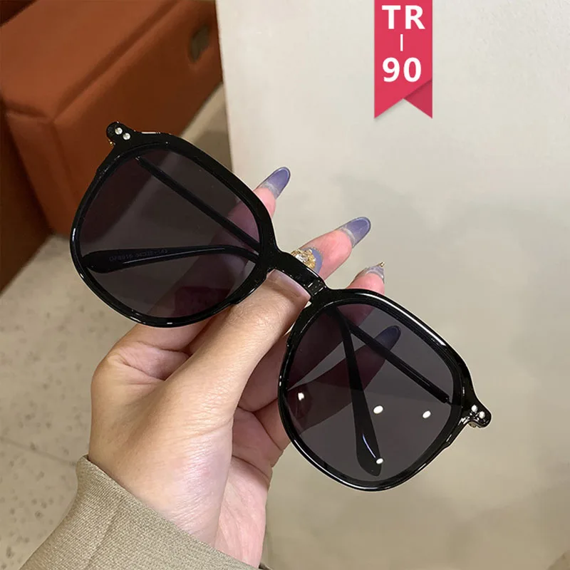

New Desgin Ultralight TR90 Sunglasses Men Women Driving Square Style Sun Glasses Male Goggle UV400 Gafas De Sol