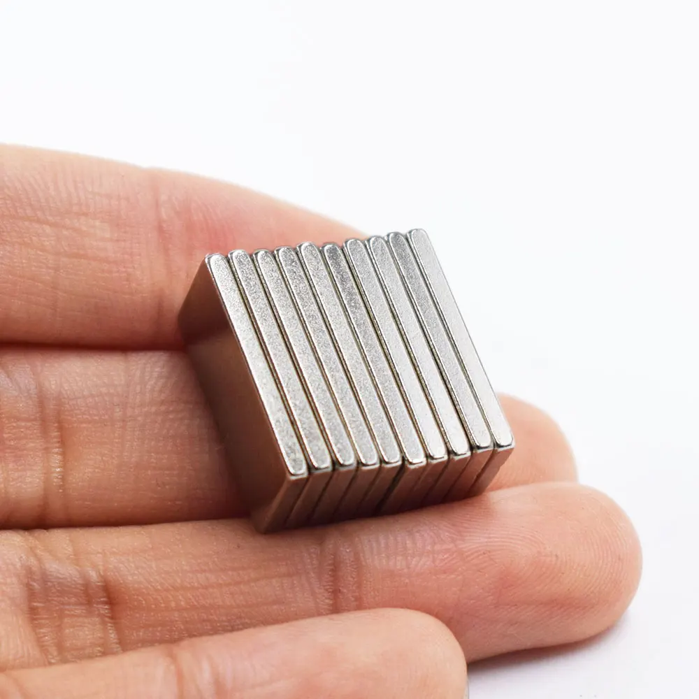 China Low Price Neodymium Magnet N35 Small Square Power Strong