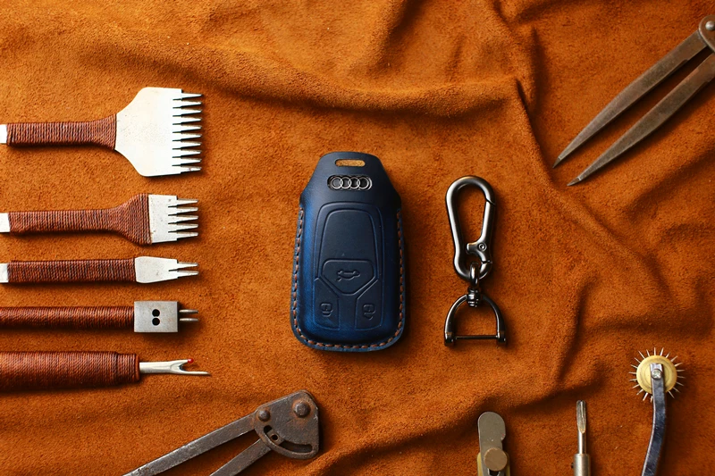 Leather Car Key Cover Case For Audi A4 A5 S4 S5 B9 8W Q7 4M Q5 TT TTS RS Coupe Roadster Smart Remote Fob Key Case