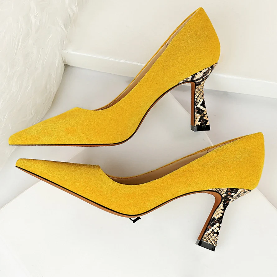 

2020 Women 7.5cm High Heels Shoes Office Yellow Snake Print Snakeskin Low Heels Scarpins Pumps Serpentine Plus Size 34-43 Shoes