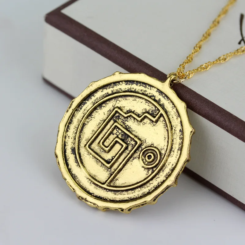 Ожерелье с подвеской Джек Спарроу из голубьих пиратов| |