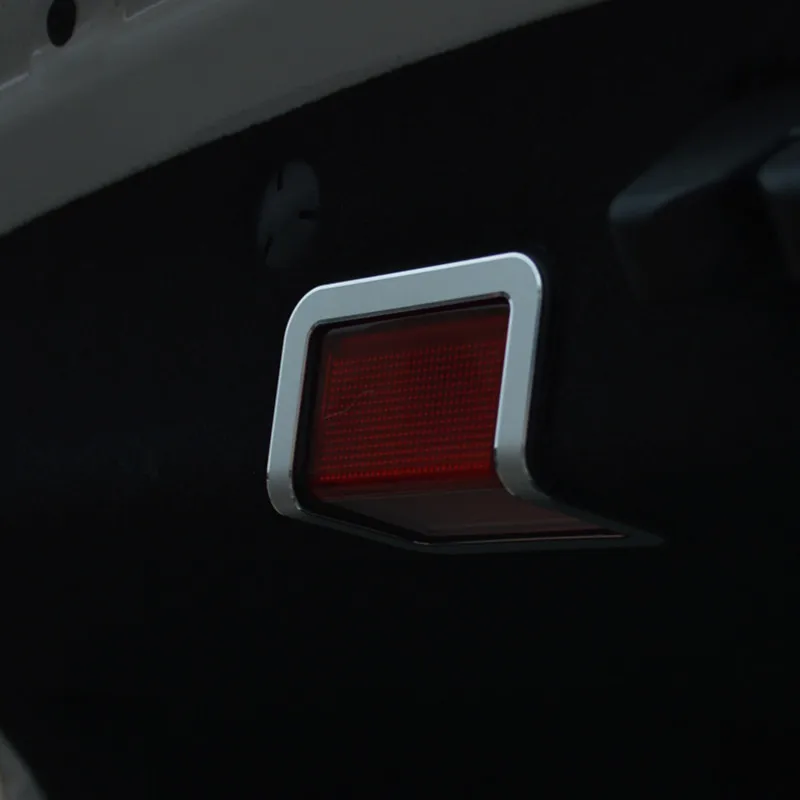 Car-Tail-Trunk-Warning-Lamp-Frame-Decoration-Cover-Trim-Aluminium-Alloy-For-Mercedes-Benz-W205-C (3)