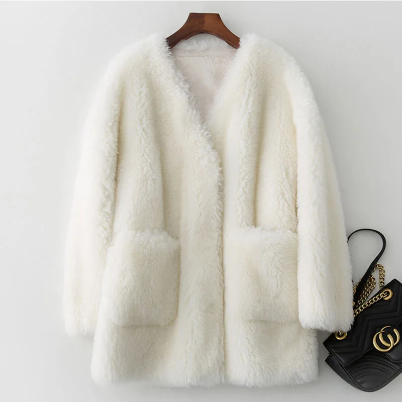 Women Winter Natural Real Fur Coats Granulated sheep sheep shearing coat fur one Warm lambswool fur Jacket