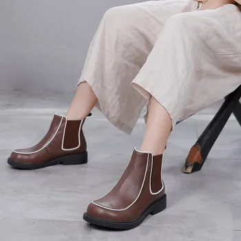 

2020autumn and Winter New Solid Color round Head Dr. Martens Boots Women's Fashion Genuine Leather Doll Head Wild Ankle Boots