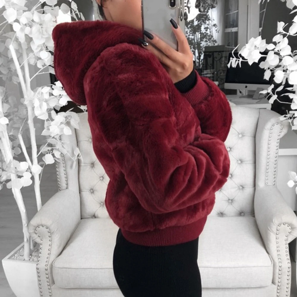 Chaqueta de piel sintética para mujer, abrigo con capucha, cintura alta, a la moda, ajustado, Negro, Rojo, piel sintética, Abrigos de piel de conejo falso, novedad de 2020