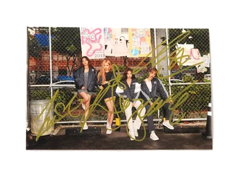 

BLACKPINK autographed hand signed group photo 4*6 inches K-POP free shipping 102018