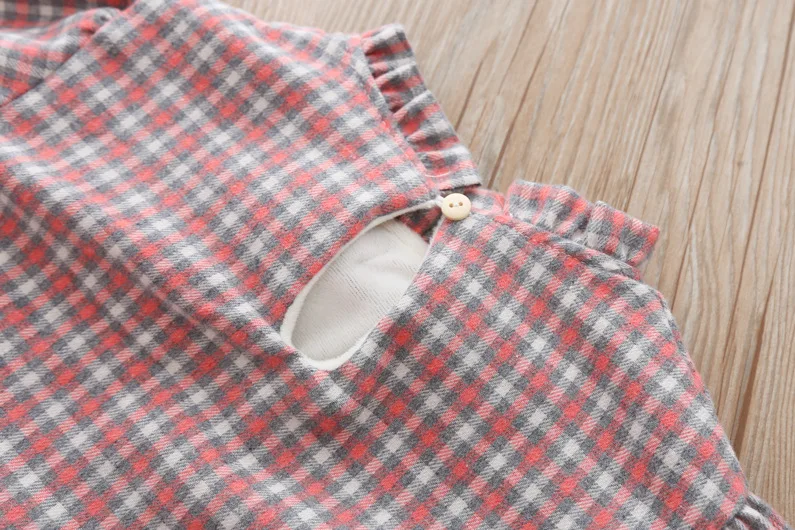 12118086413_938143651