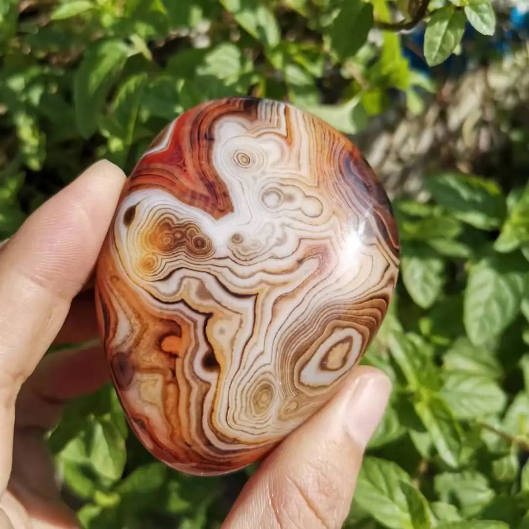 

Натуральные пальмовые камни sardonyx, карманный энергетический камень, 90 ~ 100 г