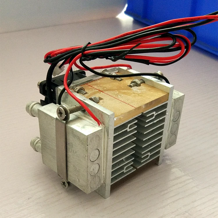 

DC12V 108W Semiconductor Electronic Peltier Refrigeration Cold Space Small air Conditioner Water Cooling Aluminum radiator Fan