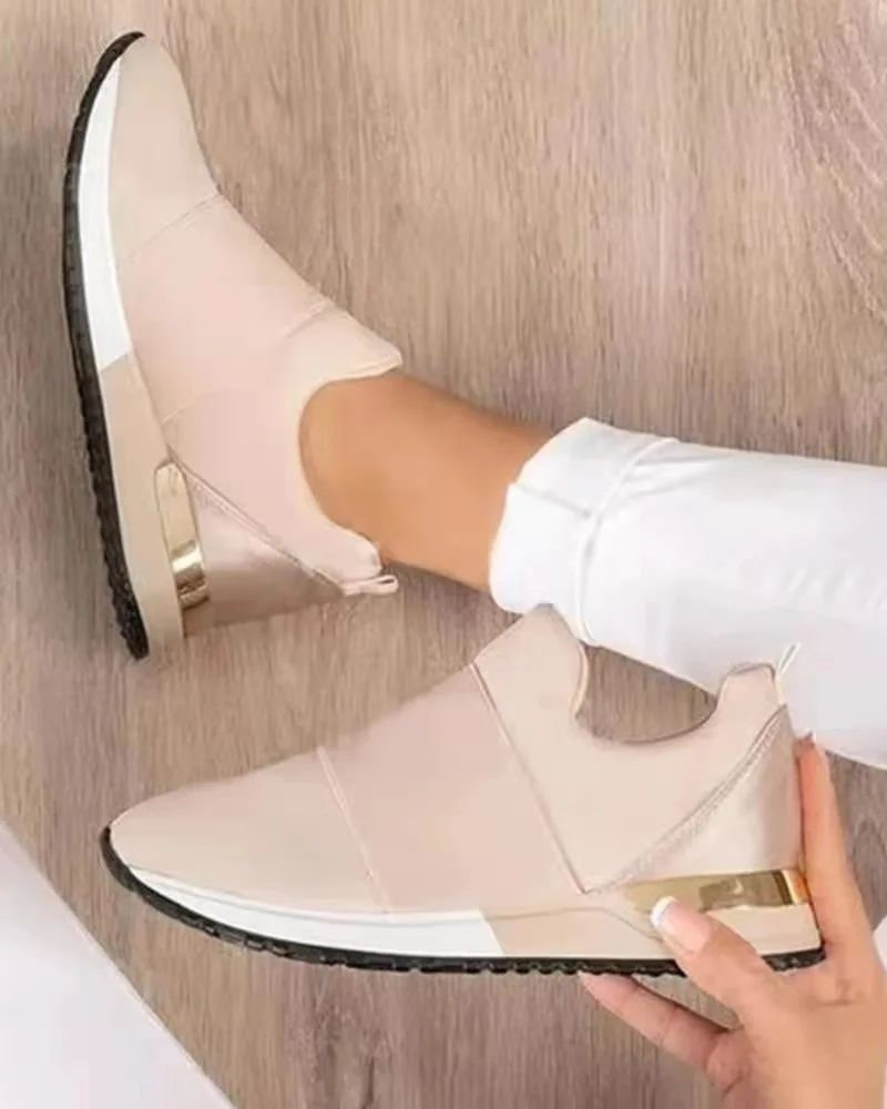 2021 Autumn Sneakers Women Platform Vulcanized Shoes Ladies Solid Color Slip-On Sneakers Female Casual Sport Shoes Plus Size 43 