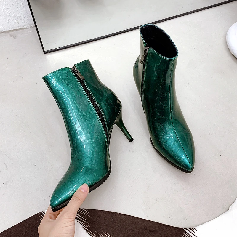 Г. Новые ботинки черные женские ботильоны ботинки на высоком массивном каблуке с острым носком женские туфли-лодочки с металлическим зеркалом пикантные женские ботинки на шпильке - Цвет: green  Short plush
