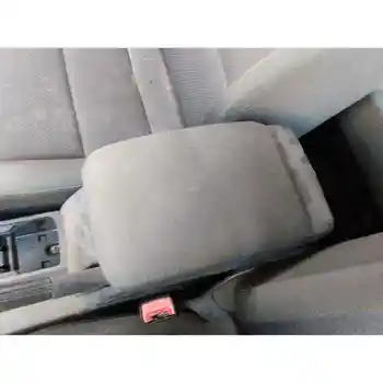 

CENTRAL ARMREST VOLKSWAGEN GOLF V SALOON (1K1)