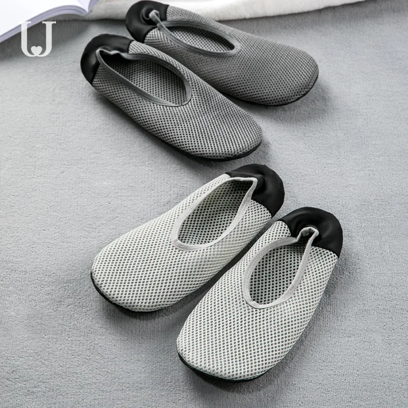 

Jordanjudy Foldable Ultra-Light Shoes Home Comfortable Leisure Slippers Breathable Polyester Mesh Material Antibacterial Deodora