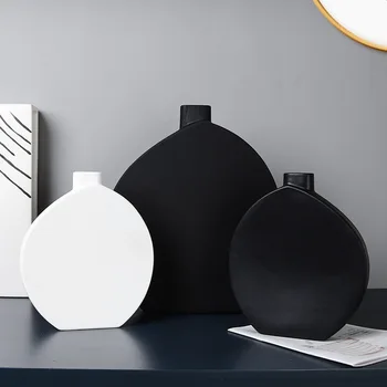 

Black and White Classic Ceramic Vase Modern Minimalist Flat Drum Bottle Home Accessories Decoration