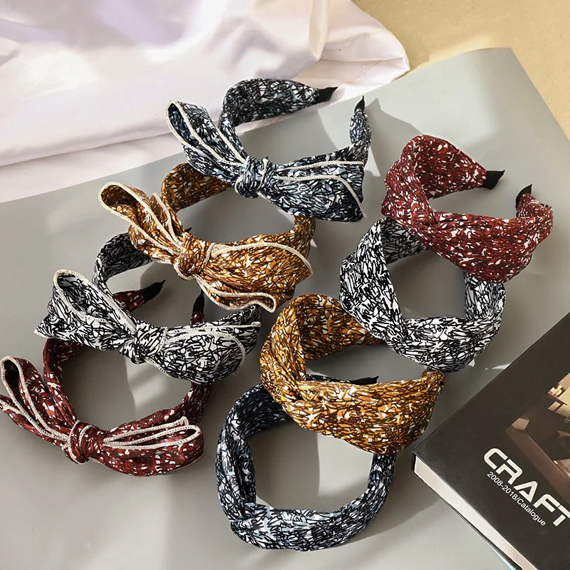 Korea New Individual Character Graffiti Printing Bowknot Headband Temperament Wide Edge Cross Hair Band |
