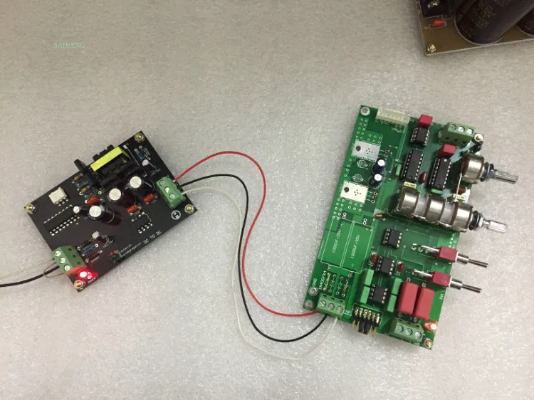 Одиночная мощность DC DC12V поворот положительный и отрицательный 15 двойной мощности автомобильный сабвуфер модифицированный автомобильный аудио усилитель мощности источник питания