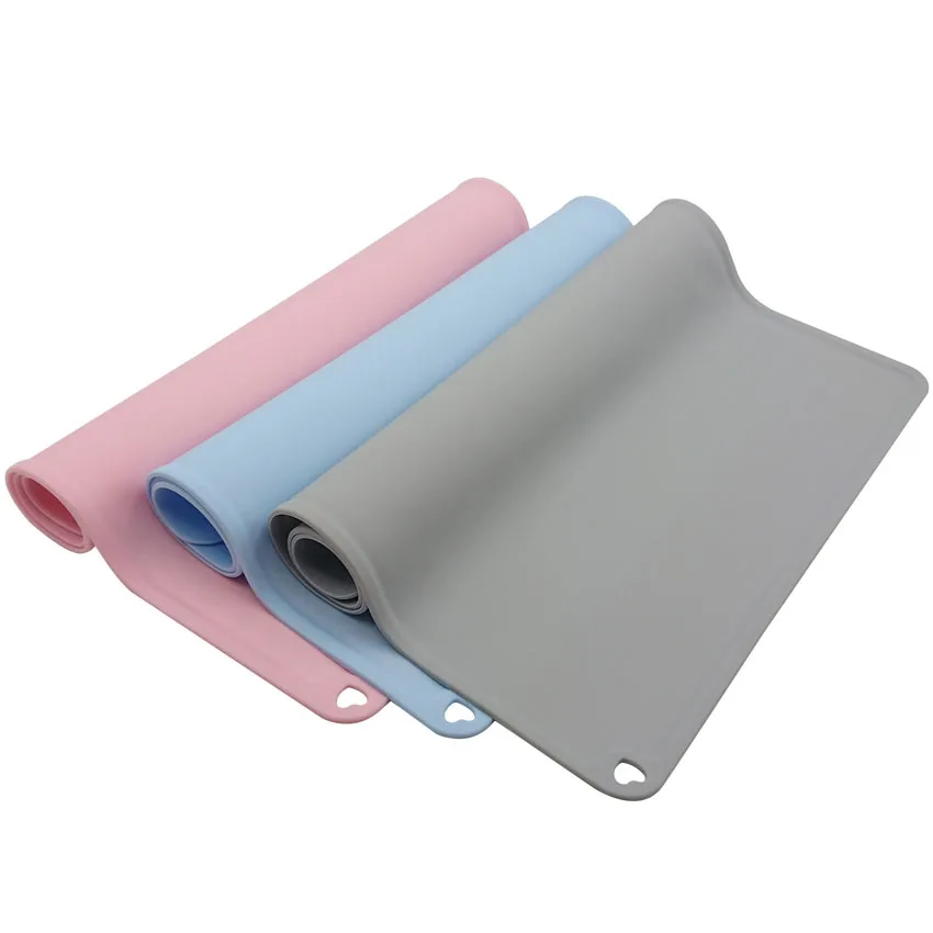 

Silicone Plastic Food Grade Placemat 60*40cm for Children Soft Rollable Breakfast Mat Washable with Hanging Hole