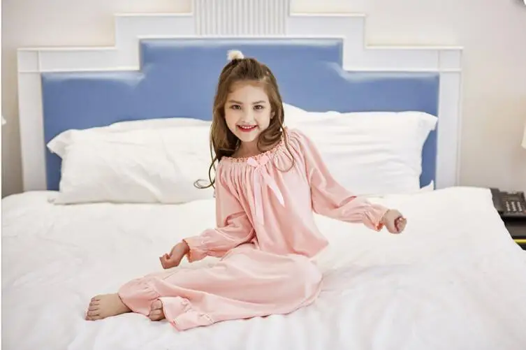 Осенне-зимняя ночная рубашка для девочек, розовая, бежевая, бархатная, удобная, теплая, длинная ночная рубашка для девочек, милая одежда для сна для девочек, детская одежда