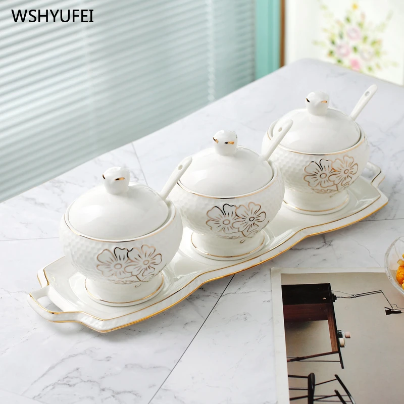 

4Pcs Direct sales new modern golden Jingdezhen seasoning jar creative home restaurant kitchen storage and decoration supplies