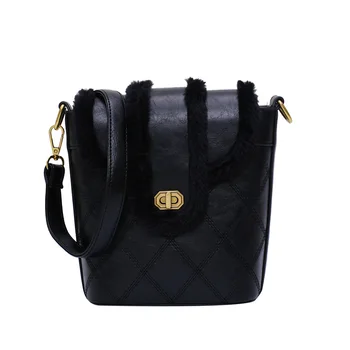 

bags for women 2019 autumn and winter new wave Korean personality wild plush rhombus bag messenger bag fashion bucket bag