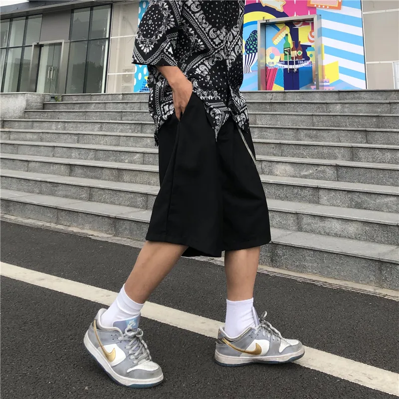 Mens Shorts Summer Casual Black Zipper Elastic Waist Straight Short Pants with Chain New Hip Hop Streetwear Loose Shorts Joggers