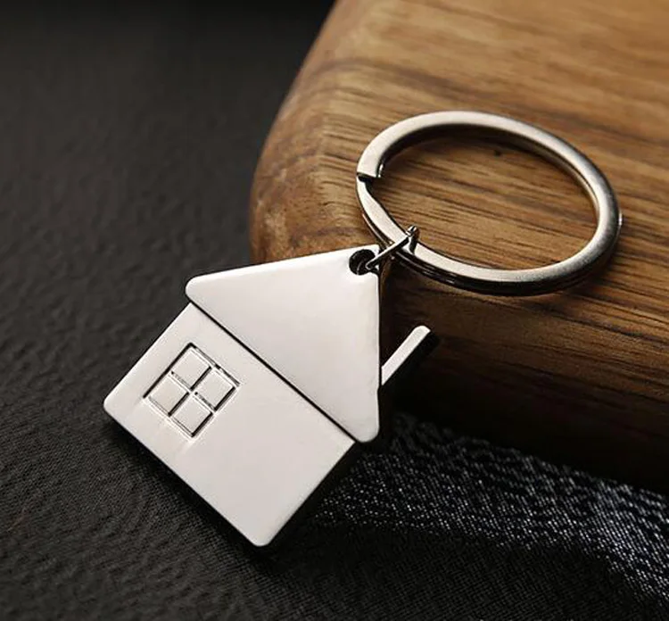 Compact House Keychain - Ideal Real Estate Opening Gift & Customizable Pendant