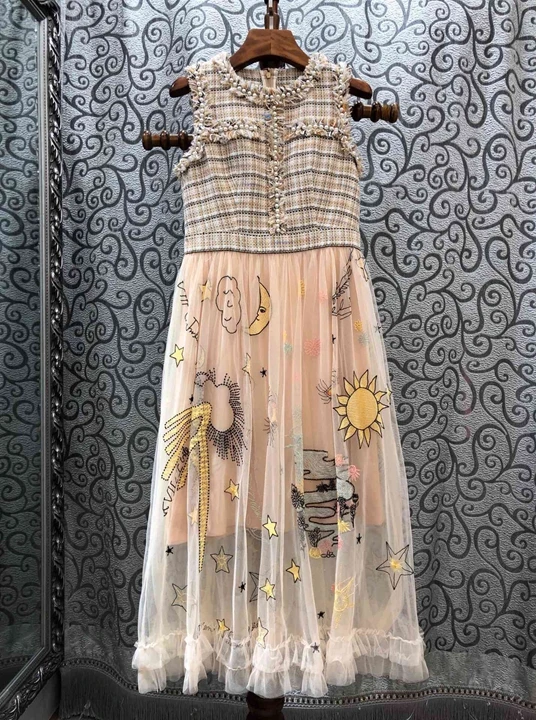 

2019 Early autumn new women's round collar knitted hem lace embroidered dress 913