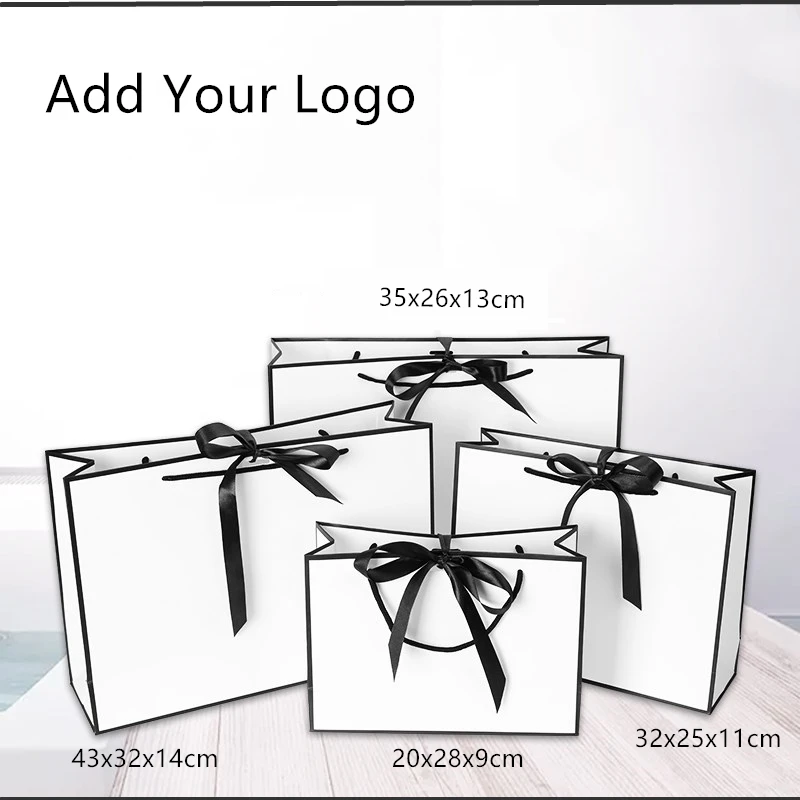 100pcs Custom Logo Gift Bag Boxes Paper Commodity Bags Large Size Gold Present Bag For Pajamas Clothes Packaging Eith Handle