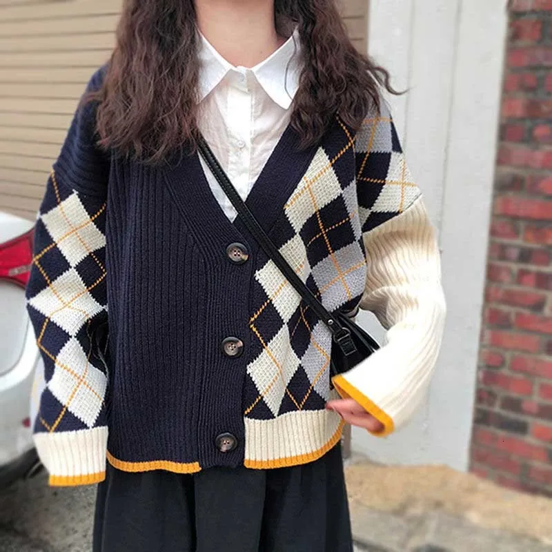

Autumn Women Knitted Sweaters Brief Paragraph Cardigan Sweater Female Cartoon Embroidered Loose Casual Women Tops YoYiKa