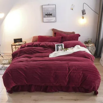 

4pcs Winter Warm Flannel Solid Color Red Bedding Set Flat Sheet Duvet Cover and Pillowcases Set for 1.5-2M Bed