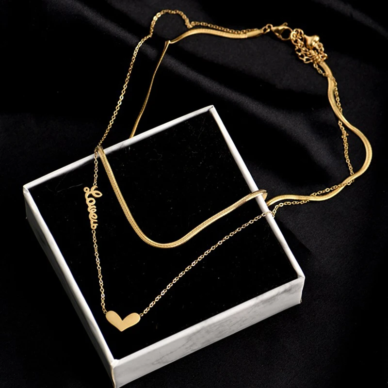 

2021 Personality Hip Hop Multilayer Necklace Metal Heart Pendant Gold Color Necklace for Women Jewelry Snake Clavicle Chain Gift