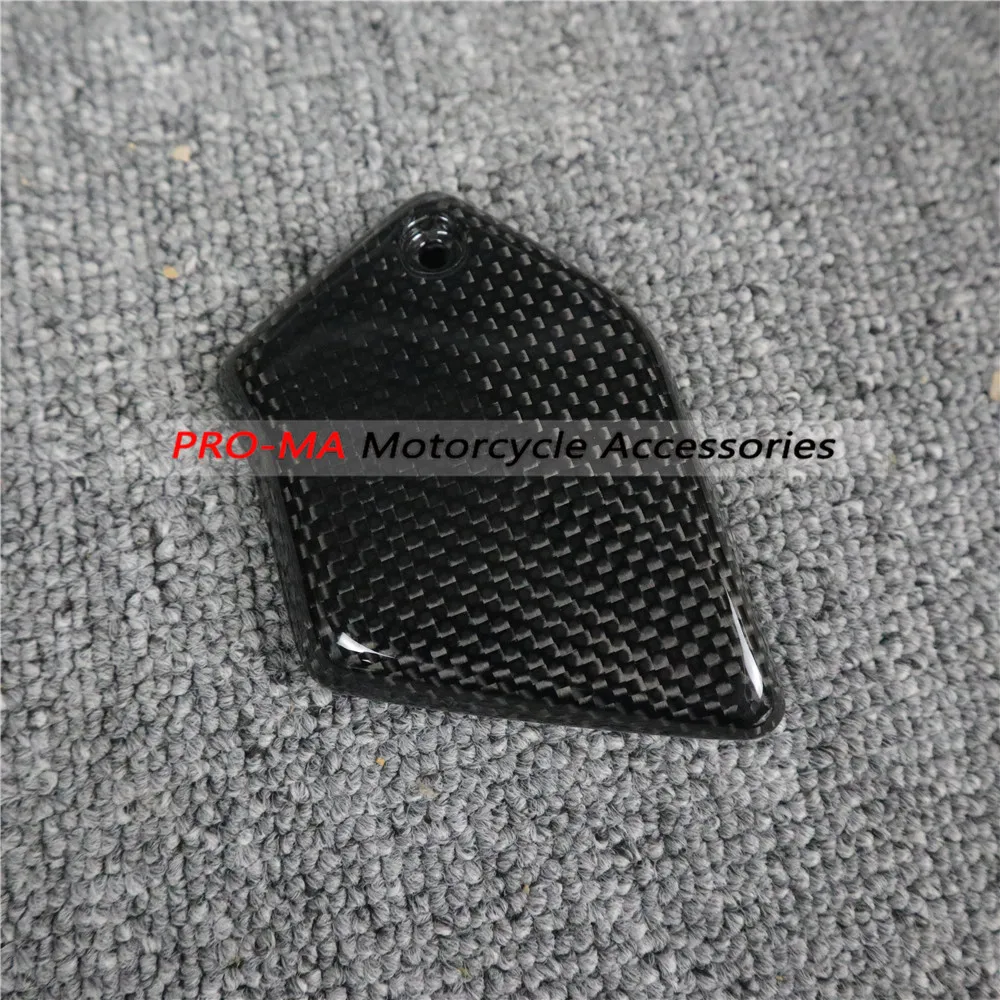 

Motorcycle right Small Side Panel in Carbon Fiber For MV Agusta Brutale 800 RR RC 2017 2018 2019 Plain glossy weave