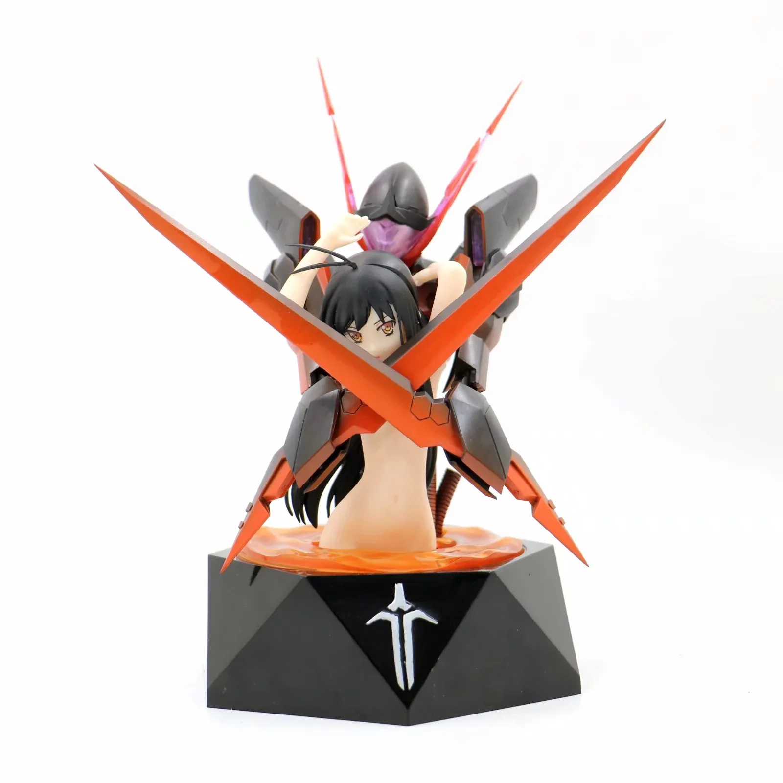 Коллекционная игрушка из ПВХ Accel World Kuroyukihime Death обнимающая фигуру девочки| |