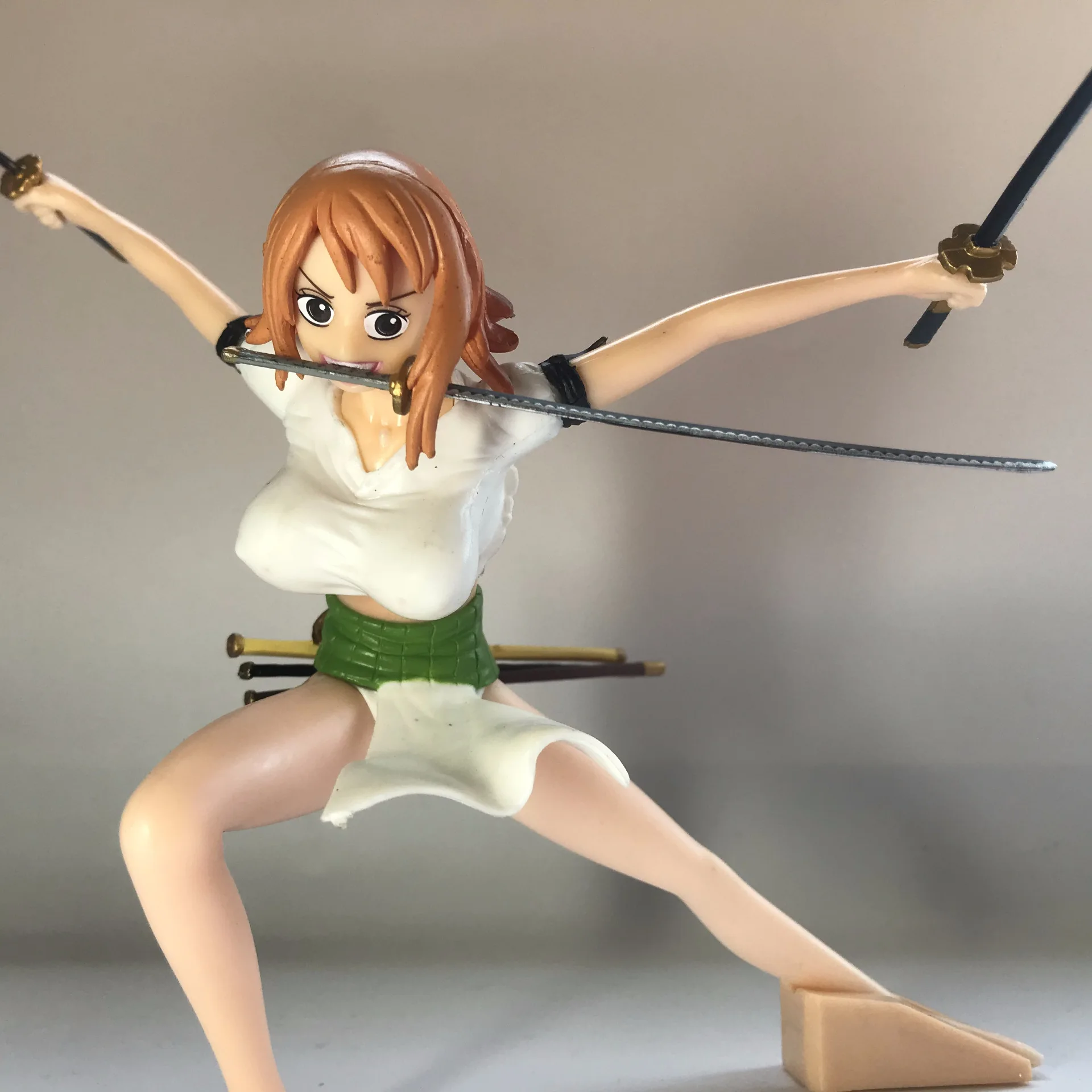 

Wolf Anime One Piece Nami Three Knife Flow Sauron-Boxed Garage Kit