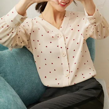

New Love hearts printed pure silk shirt female spring 2020 long sleeved v neck mulberry silk shirts