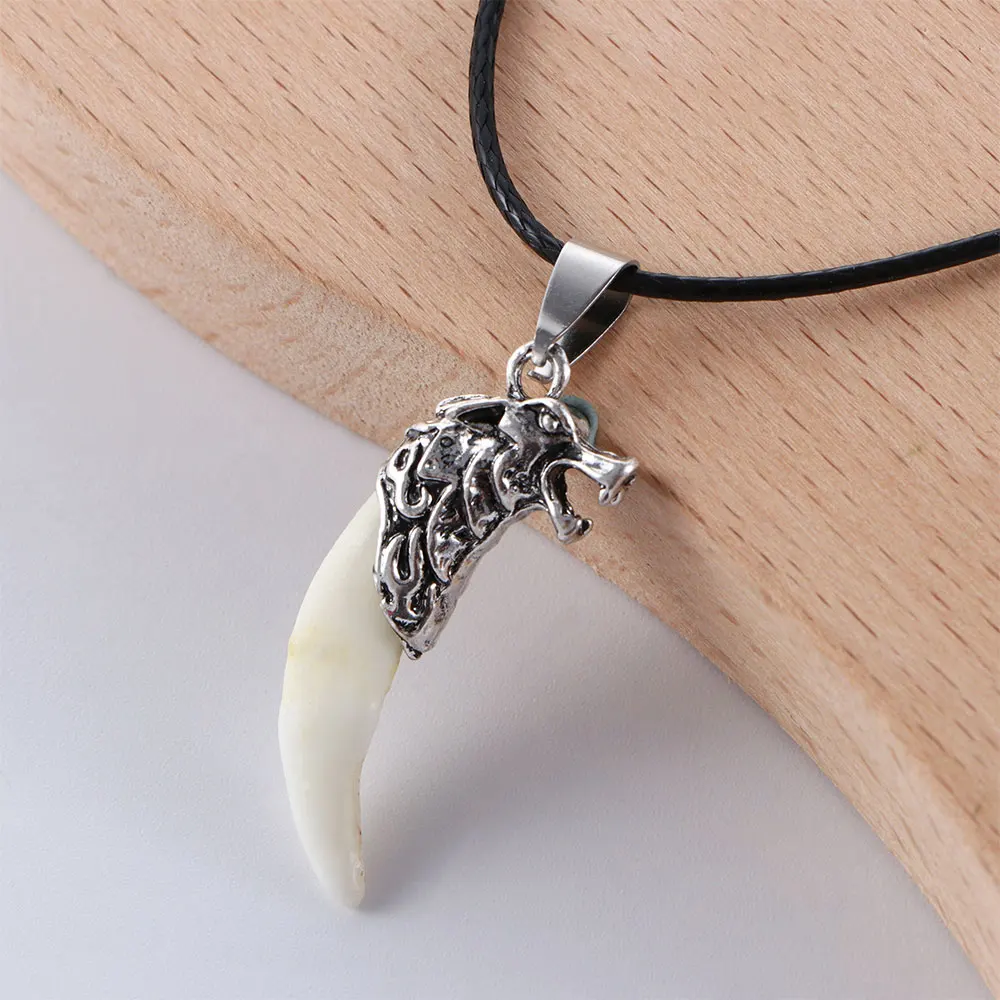 Fang Tooth Necklace Titanium Steel Wolf Tooth Pendant Jewelry