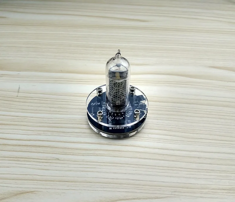 Одиночная трубка в-14 светящиеся часы IN14 nixie часы